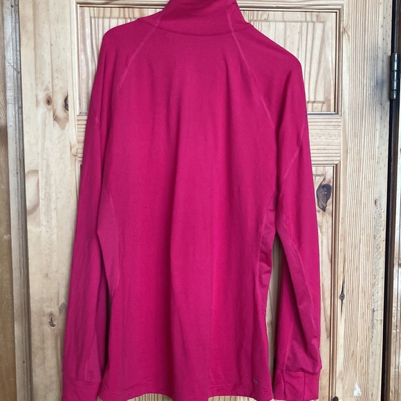 Adidas Activewear 1/4 zip top with collar and long sleeves with thumb holes - Picture 4 of 5